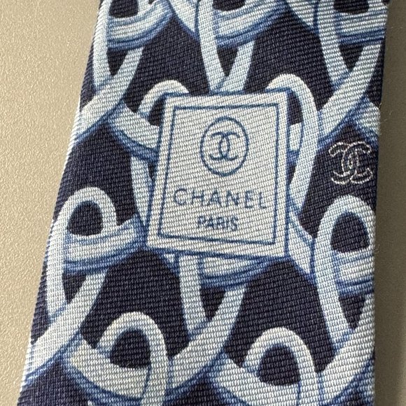 Authentic Chanel CC Logo 100% Silk Necktie, Blue - Picture 11 of 12